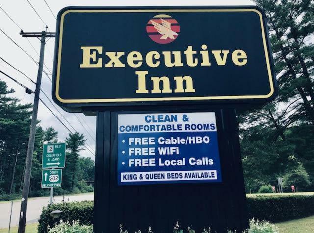 Executive Inn Orange Esterno foto